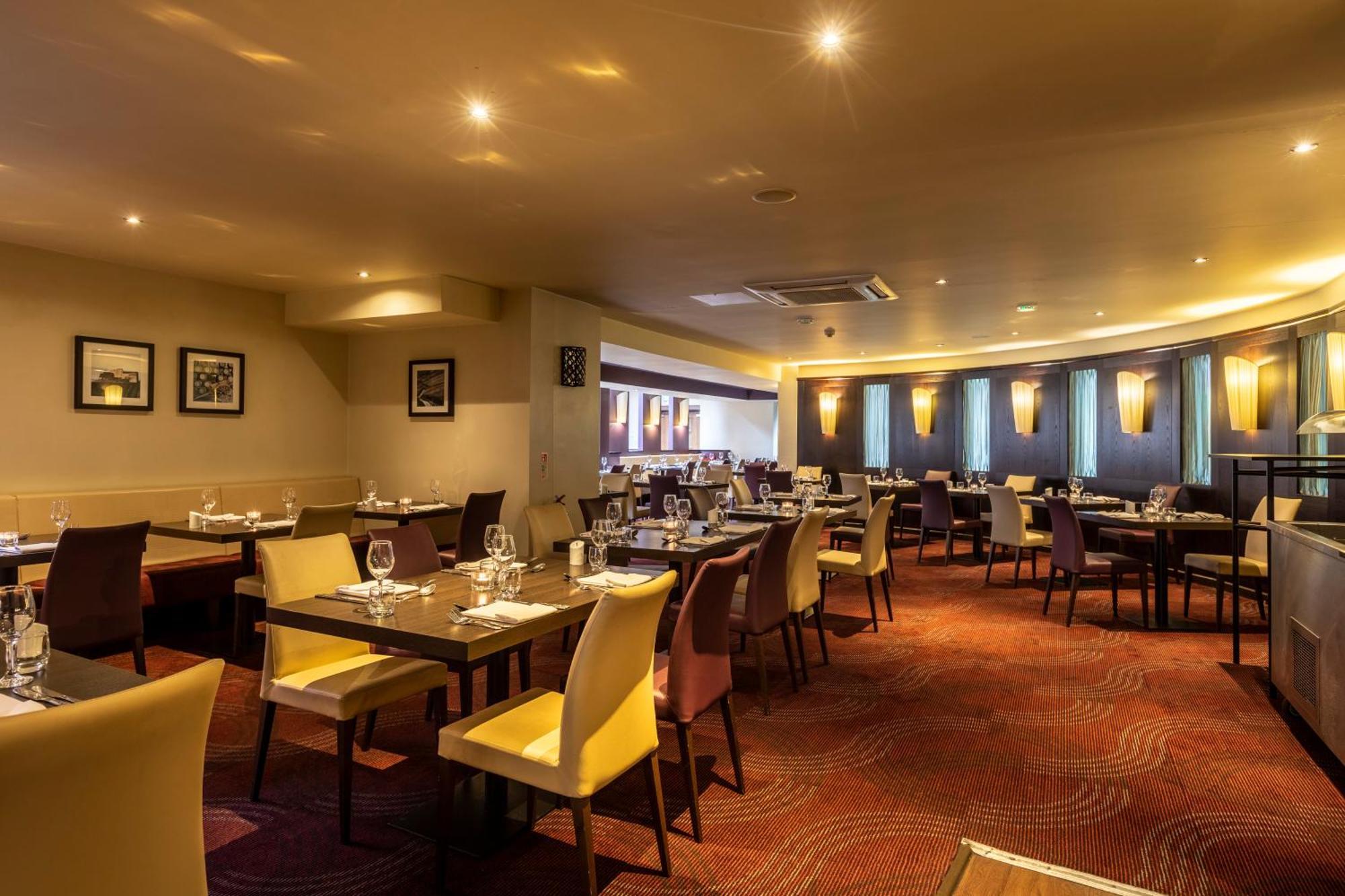 Gloucester Robinswood Hotel, BW Signature Collection Екстериор снимка